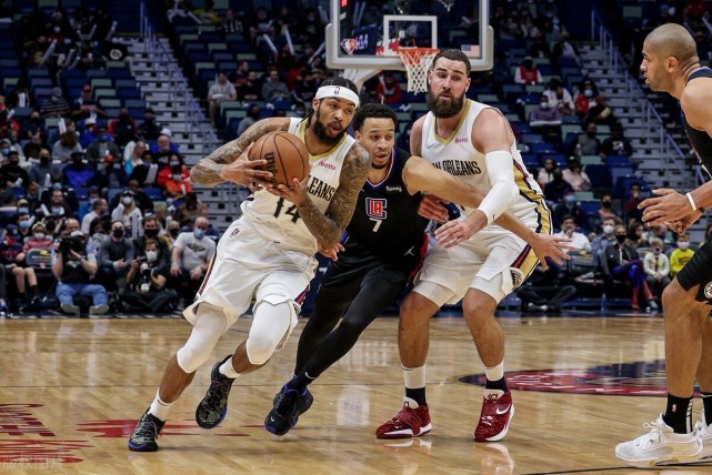 四川队力克天津队,字母哥状态火热 四川队力克天津队,字母哥状态火热