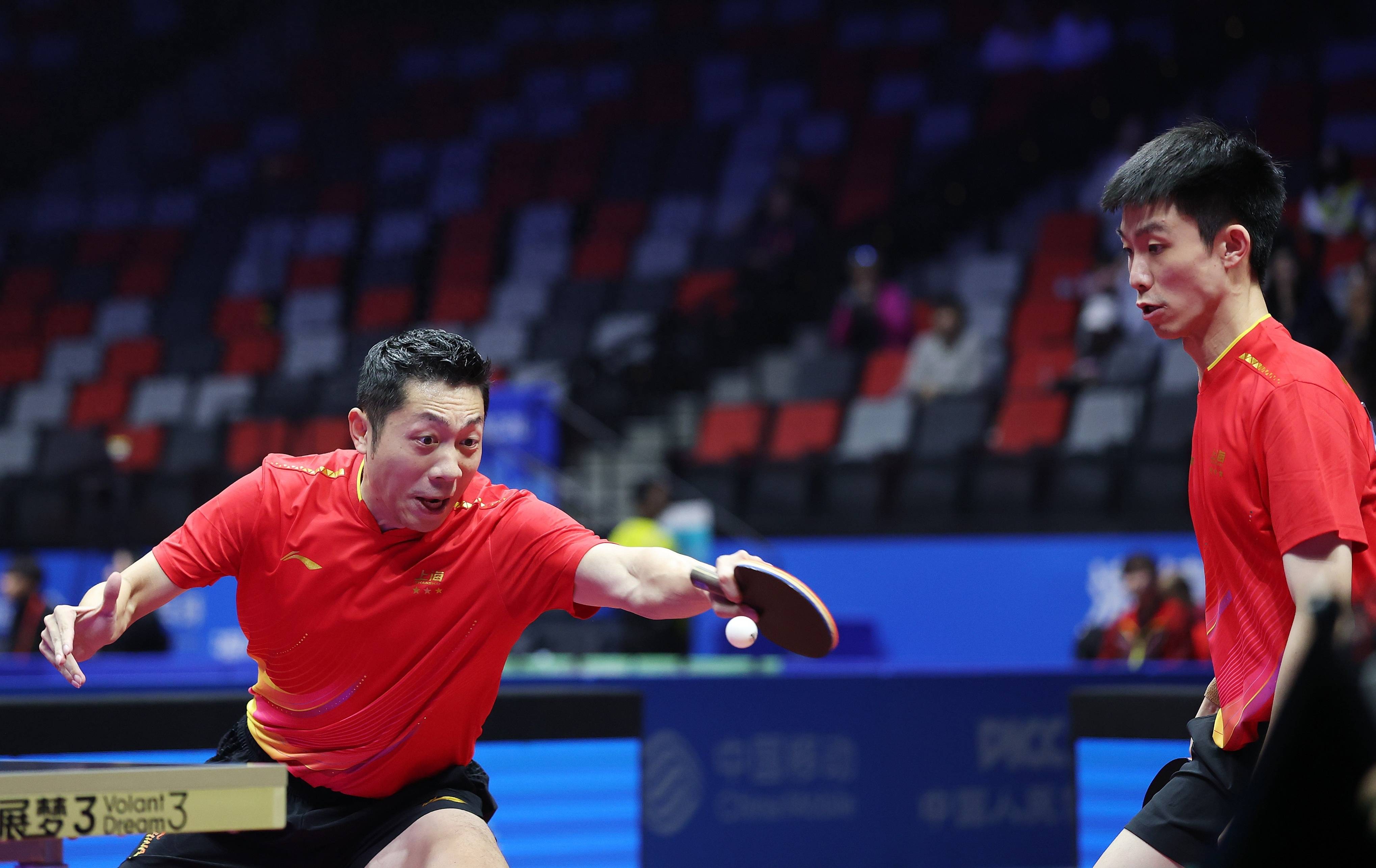 英格兰队鏖战韩国队,许昕惊艳四座 英格兰队鏖战韩国队,许昕惊艳四座