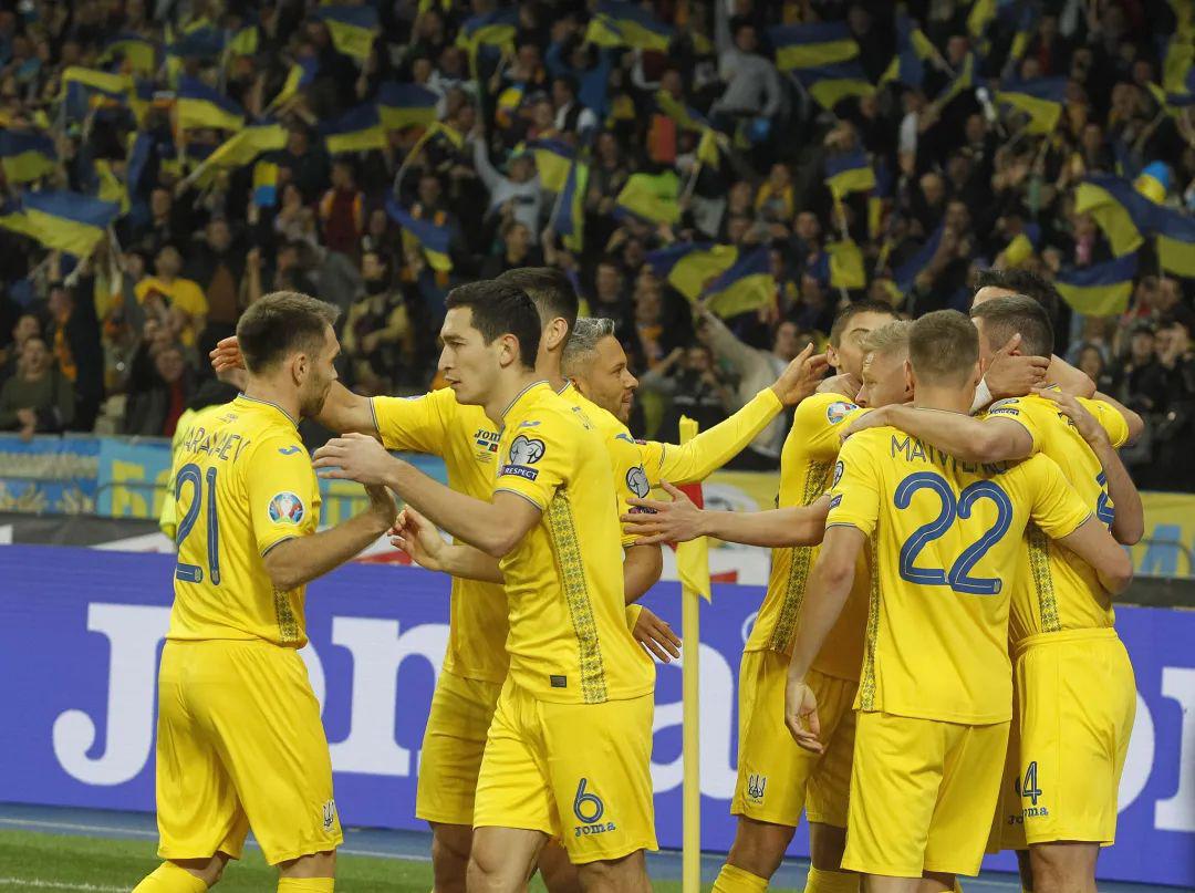 乌克兰轻取韩国，范戴克统治全场