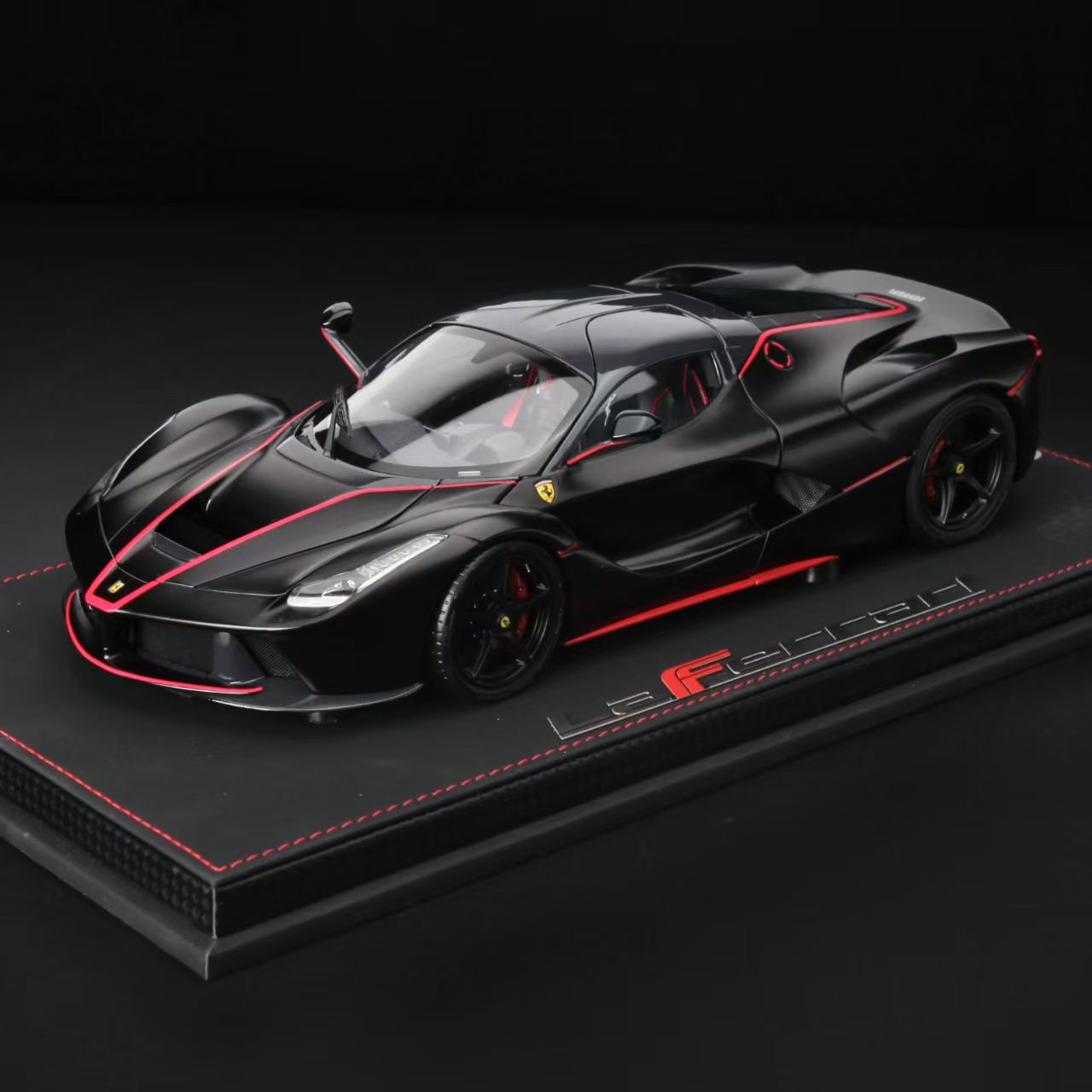 法拉利险胜红牛二队，阿隆索关键制胜