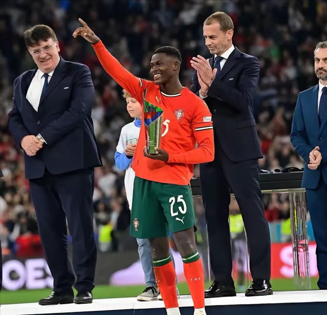 葡萄牙险胜英格兰，卡塞米罗统治全场