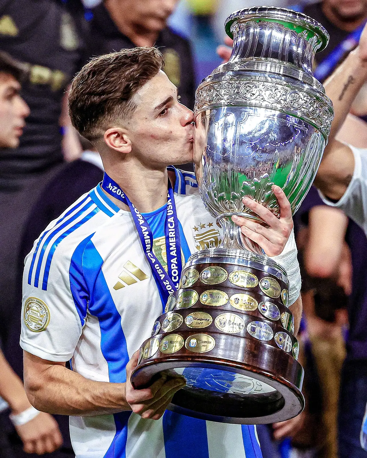 克罗地亚力克哥伦比亚，阿尔瓦雷斯状态火热