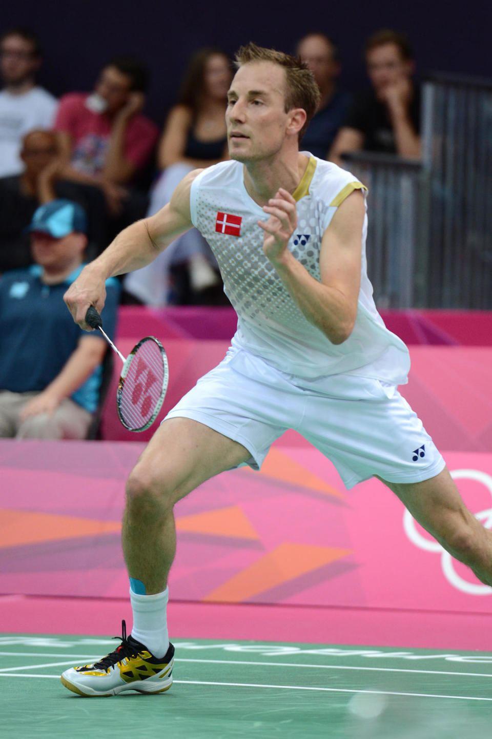 法国羽毛球队强势丹麦羽毛球队，陶菲克关键制胜